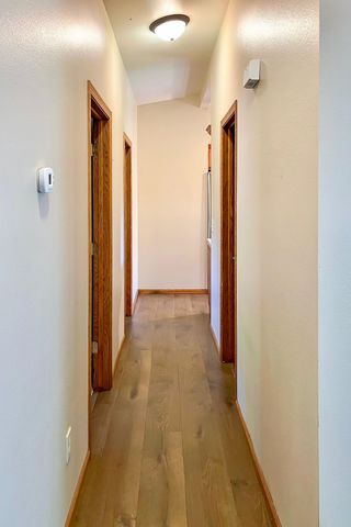 145 26th St SW, Minot, ND 58701