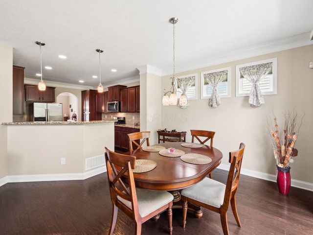 820 Ballater Drive, Delaware, OH 43015