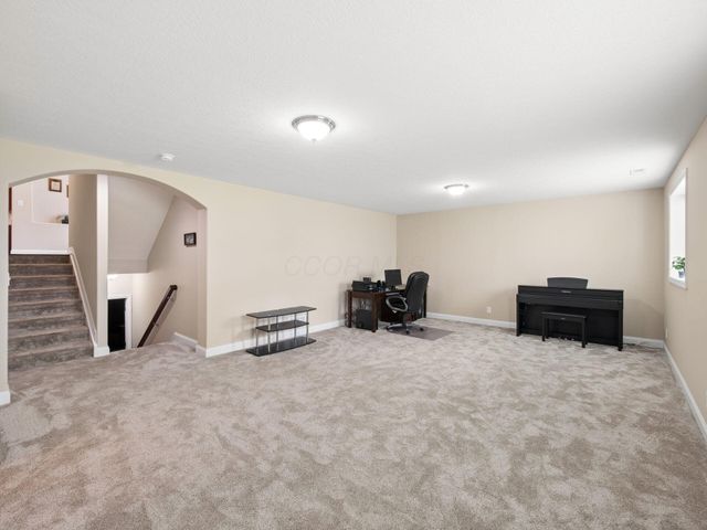 820 Ballater Drive, Delaware, OH 43015