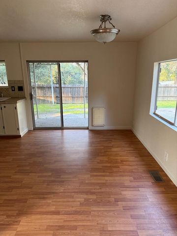 49872 Road 426, Oakhurst, CA 93644