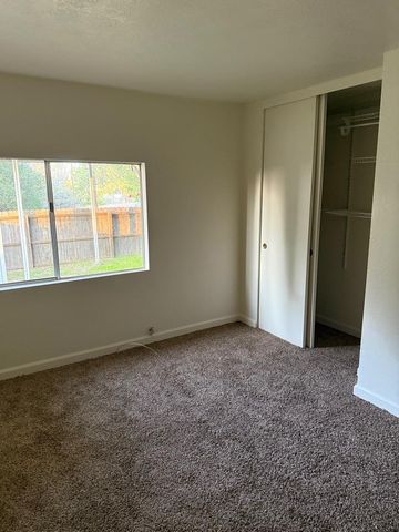 49872 Road 426, Oakhurst, CA 93644