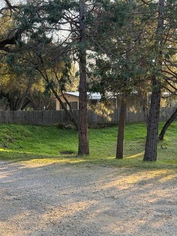 49872 Road 426, Oakhurst, CA 93644