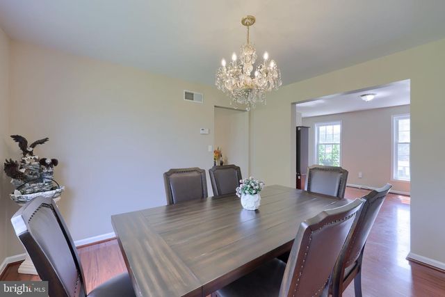 4098 WILLOW LN, Columbia, PA 17512