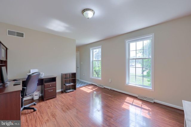 4098 WILLOW LN, Columbia, PA 17512