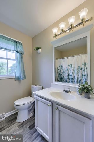 4098 WILLOW LN, Columbia, PA 17512