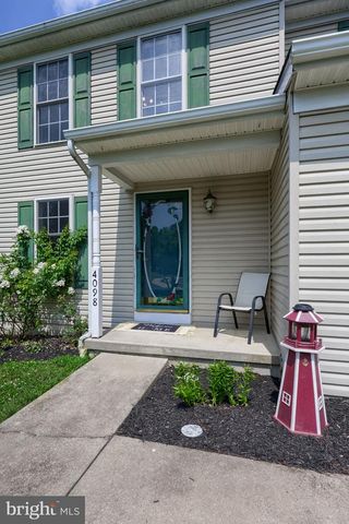 4098 WILLOW LN, Columbia, PA 17512