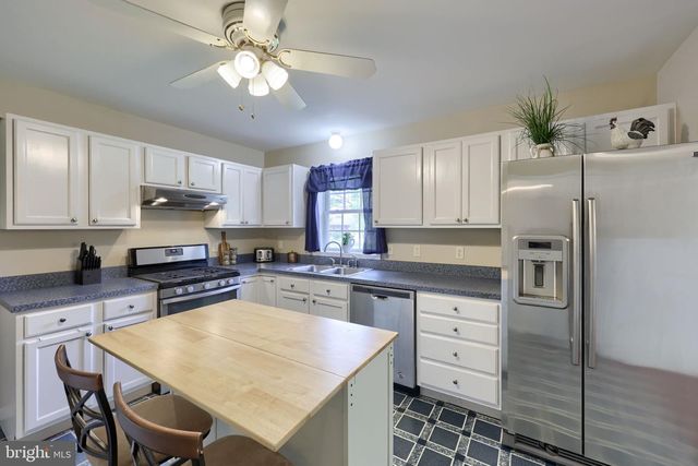 4098 WILLOW LN, Columbia, PA 17512