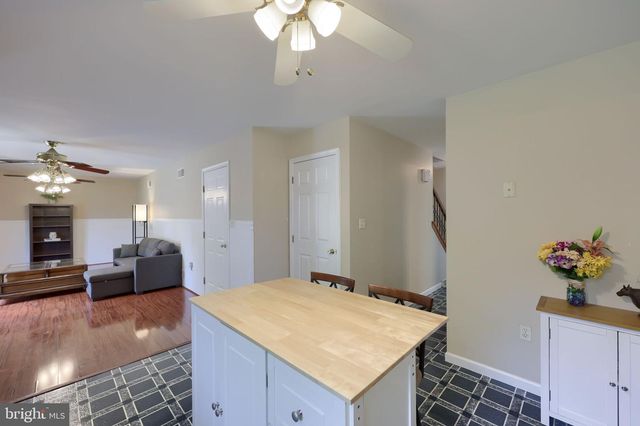 4098 WILLOW LN, Columbia, PA 17512