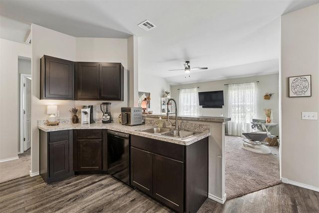 10440 NW 17th Street, Oklahoma City, OK 73127