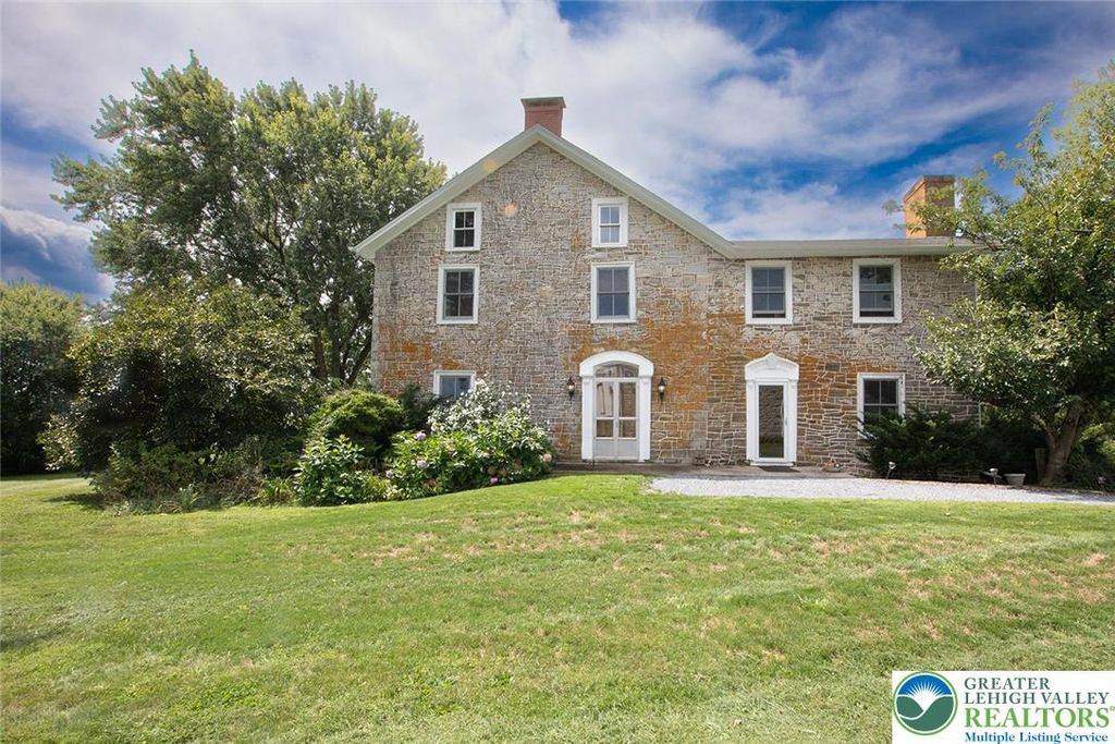 385 Abright Road, Maxatawny Twp, PA 19530