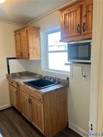 103 Monticello Dr, Hopewell, VA 23860