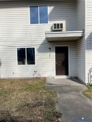 103 Monticello Dr, Hopewell, VA 23860