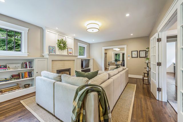 1303 S Forest Avenue, Ann Arbor, MI 48104