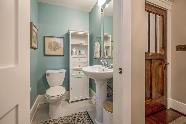 1303 S Forest Avenue, Ann Arbor, MI 48104