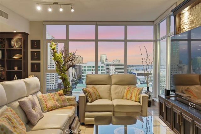 400 W Ocean 1702, Long Beach, CA 90802