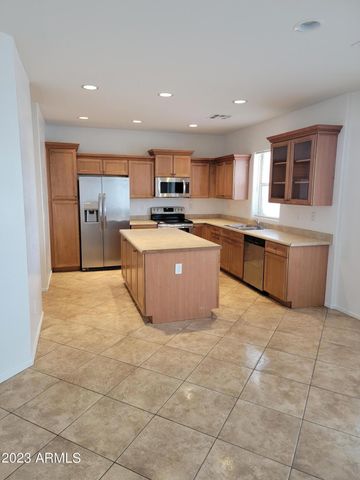 7428 W WOLF Street, Phoenix, AZ 85033