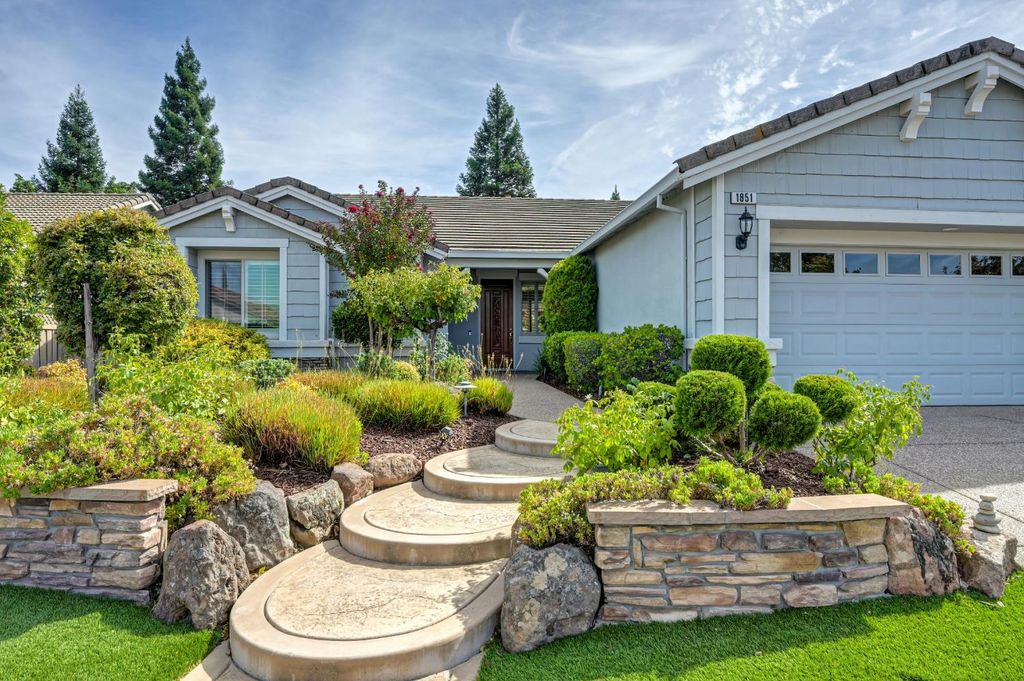 1851 Winding Way, Lincoln, CA 95648