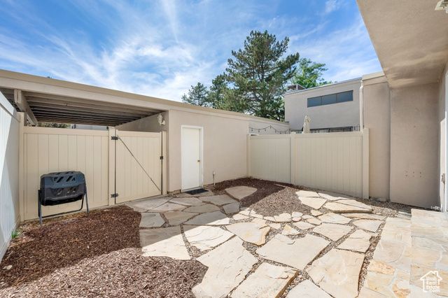 1639 E ST JAMES PL, Holladay, UT 84121