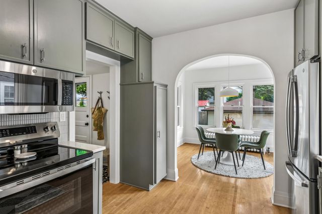 2325 Cromwell Drive, Minneapolis, MN 55410