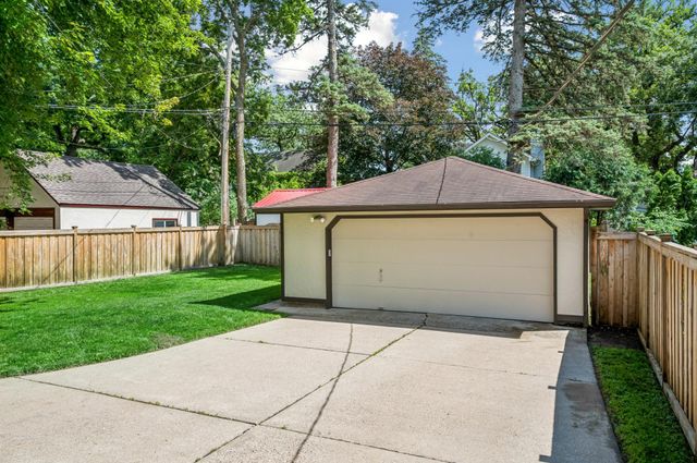 2325 Cromwell Drive, Minneapolis, MN 55410