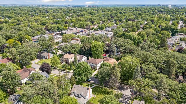 2325 Cromwell Drive, Minneapolis, MN 55410