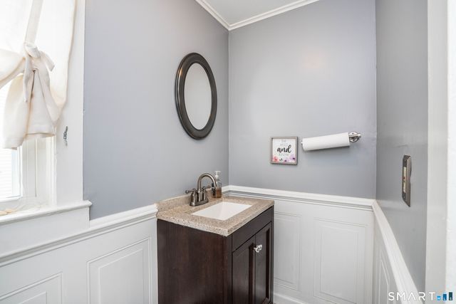 27 Rosemont Avenue, Windsor, CT 06095