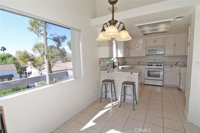 26867 Claudette Street 118, Canyon Country, CA 91351