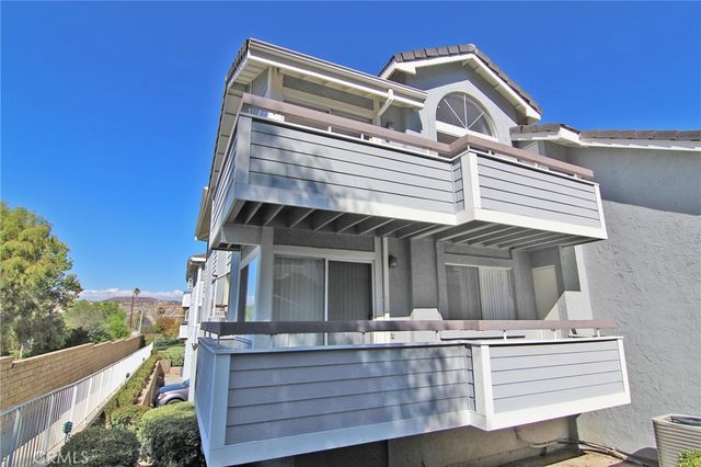 26867 Claudette Street 118, Canyon Country, CA 91351