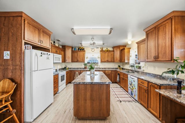 4379 County Road 4804, Wolfe City, TX 75449