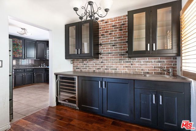 2008 S Bedford Street, Los Angeles, CA 90034