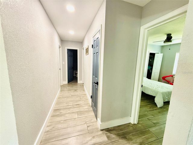 8280 32ND AVENUE N, St Petersburg, FL 33710