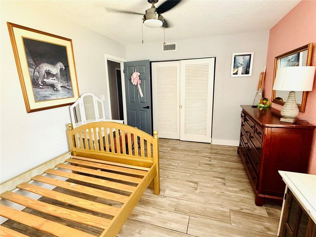 8280 32ND AVENUE N, St Petersburg, FL 33710