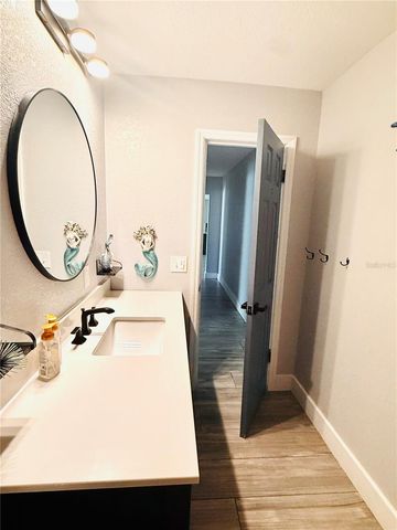 8280 32ND AVENUE N, St Petersburg, FL 33710