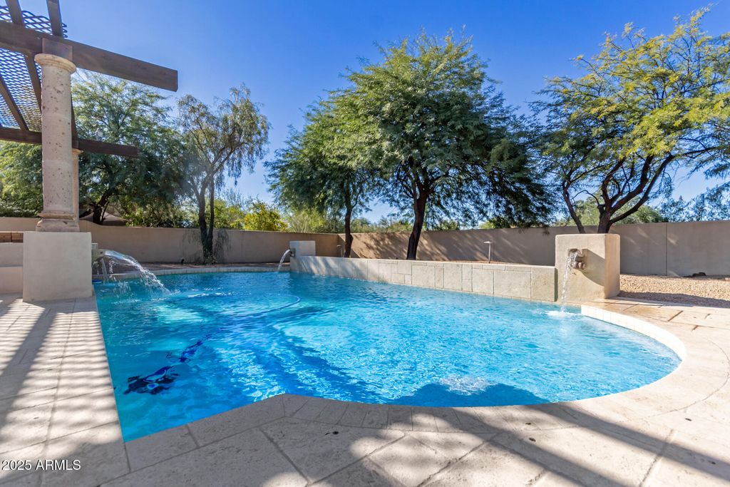 Image 2 of property listing at 33460 N 47TH Way, Cave Creek, AZ 85331