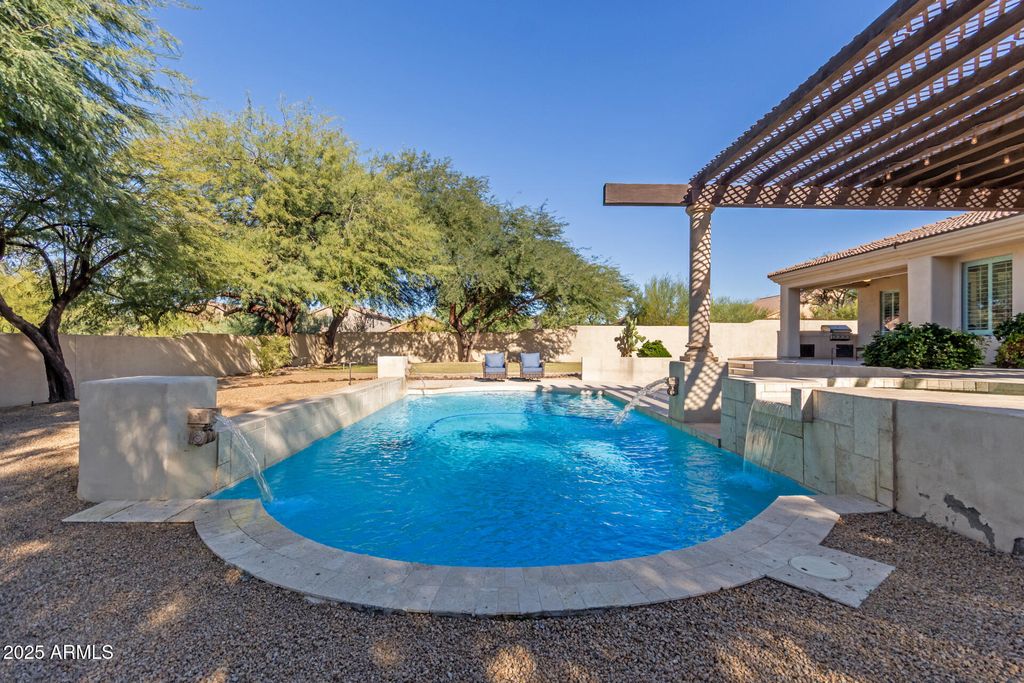 Image 32 of property listing at 33460 N 47TH Way, Cave Creek, AZ 85331