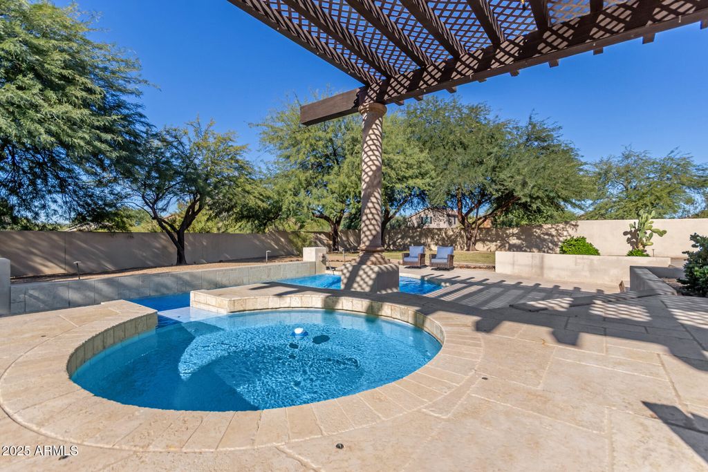Image 33 of property listing at 33460 N 47TH Way, Cave Creek, AZ 85331