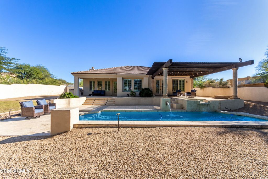 Image 6 of property listing at 33460 N 47TH Way, Cave Creek, AZ 85331