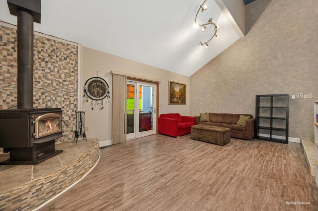 4580 Jenkinson Cir, Pollock Pines, CA 95726