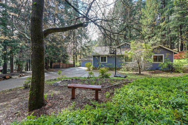 4580 Jenkinson Cir, Pollock Pines, CA 95726