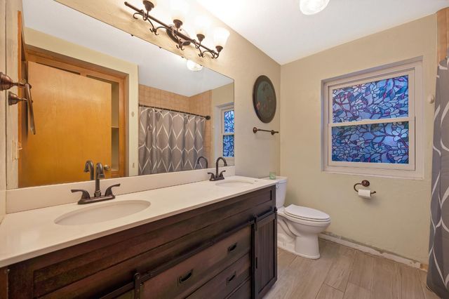 4580 Jenkinson Cir, Pollock Pines, CA 95726