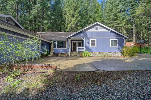 4580 Jenkinson Cir, Pollock Pines, CA 95726