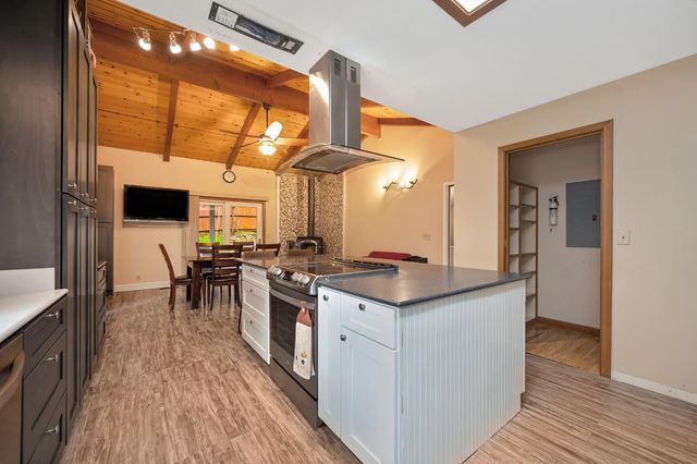 4580 Jenkinson Cir, Pollock Pines, CA 95726