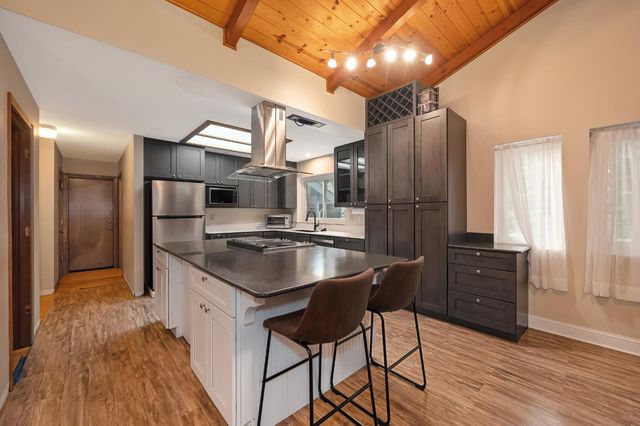 4580 Jenkinson Cir, Pollock Pines, CA 95726