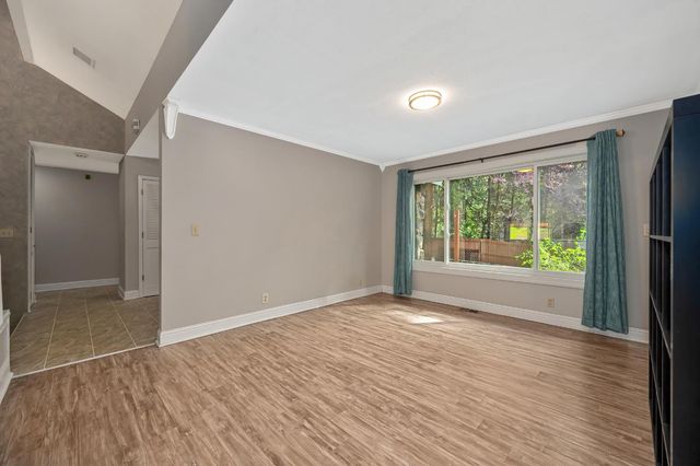 4580 Jenkinson Cir, Pollock Pines, CA 95726