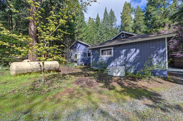 4580 Jenkinson Cir, Pollock Pines, CA 95726