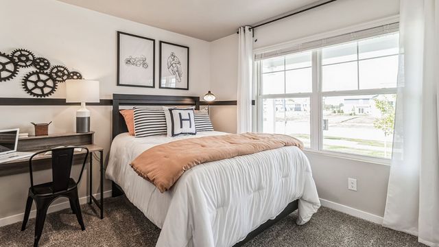 9521 Brighton Way SW, Cedar Rapids, IA 52404