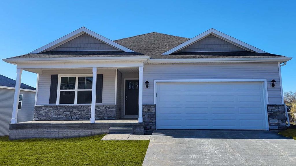 9521 Brighton Way SW, Cedar Rapids, IA 52404