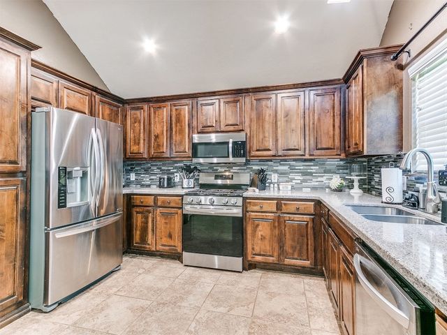 2454 Country Road 1198, Blanchard, OK 73010
