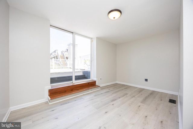 206 E CROSS ST, Baltimore, MD 21230