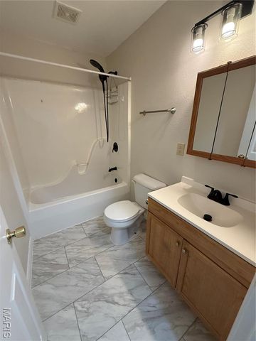 609 Raymond Street, Potosi, MO 63664